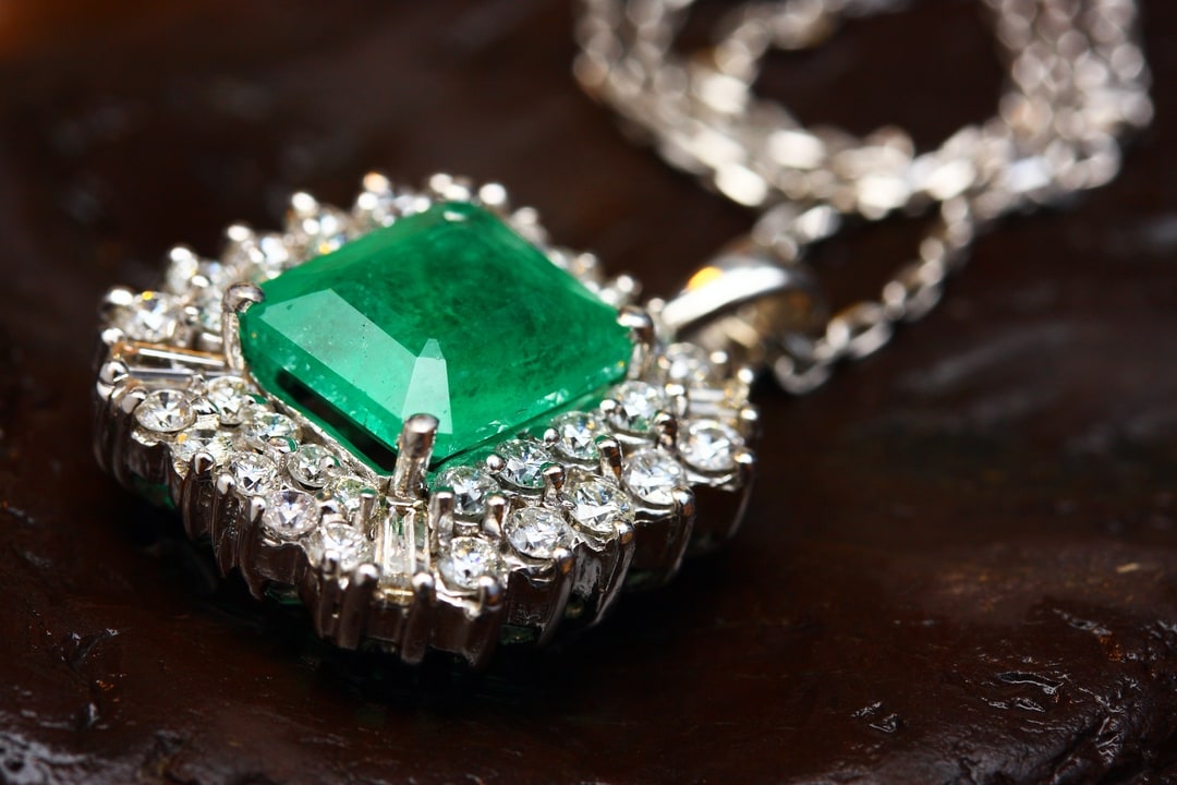 Where Can I Sell My Gemstone Jewellery?